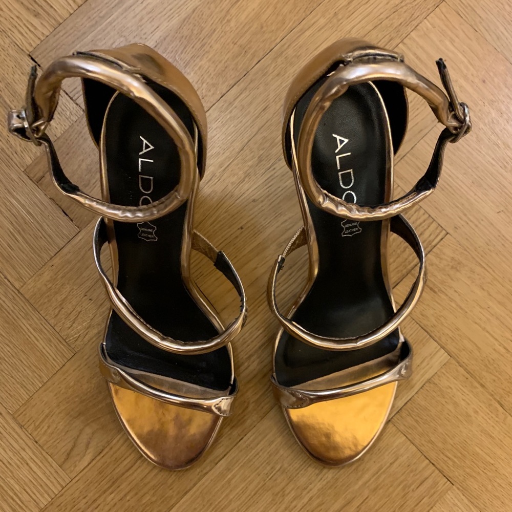 SOLD - Rose gold heels